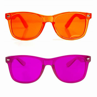 Трудными пластиковыми стекла терапией цвета объектива рамки покрашенные солнечными очками